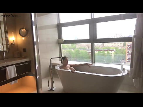 ❤️ Hiiglaslik beib kirglikult oma tussu riivimas vannitoas ❤️ Anaal porno at us et.sexvideosex.top ️❤
