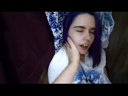 ❤️ Leidsin oma õe kapist ja aitasin tal cumida ❤️ Anaal porno at us et.sexvideosex.top ️❤